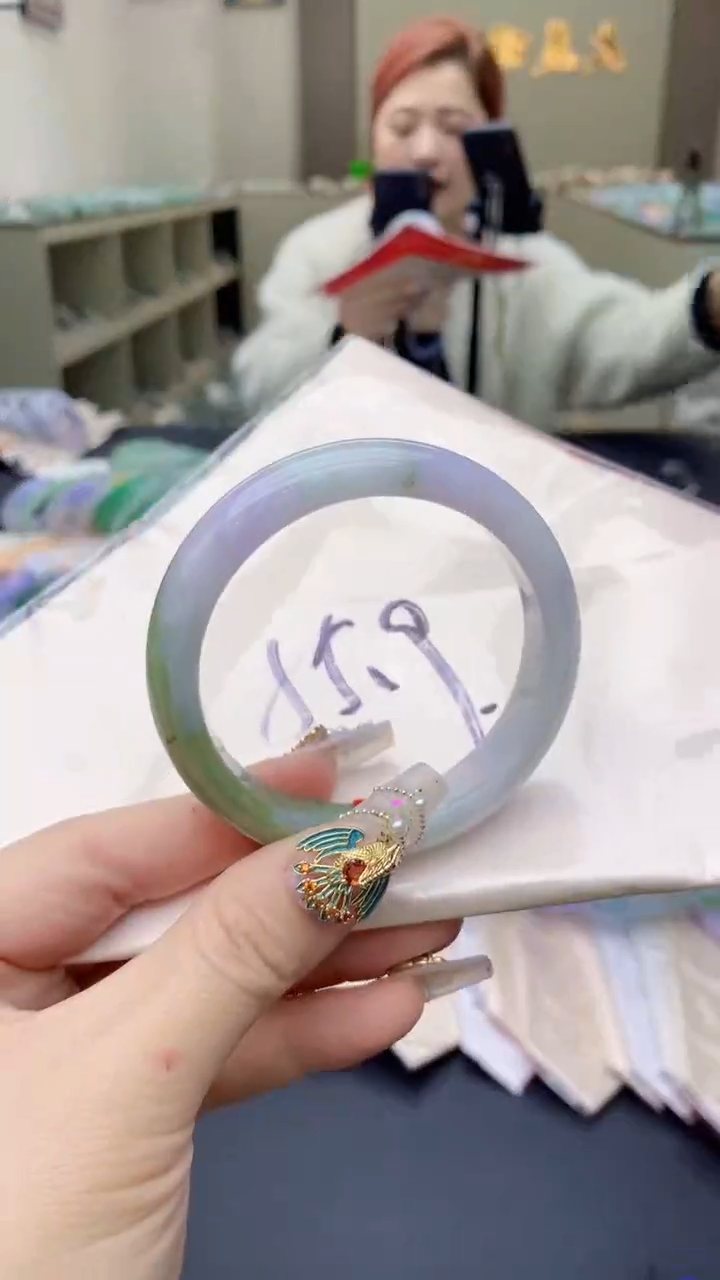 【闪购商品】翡翠手镯未镶嵌1051907649