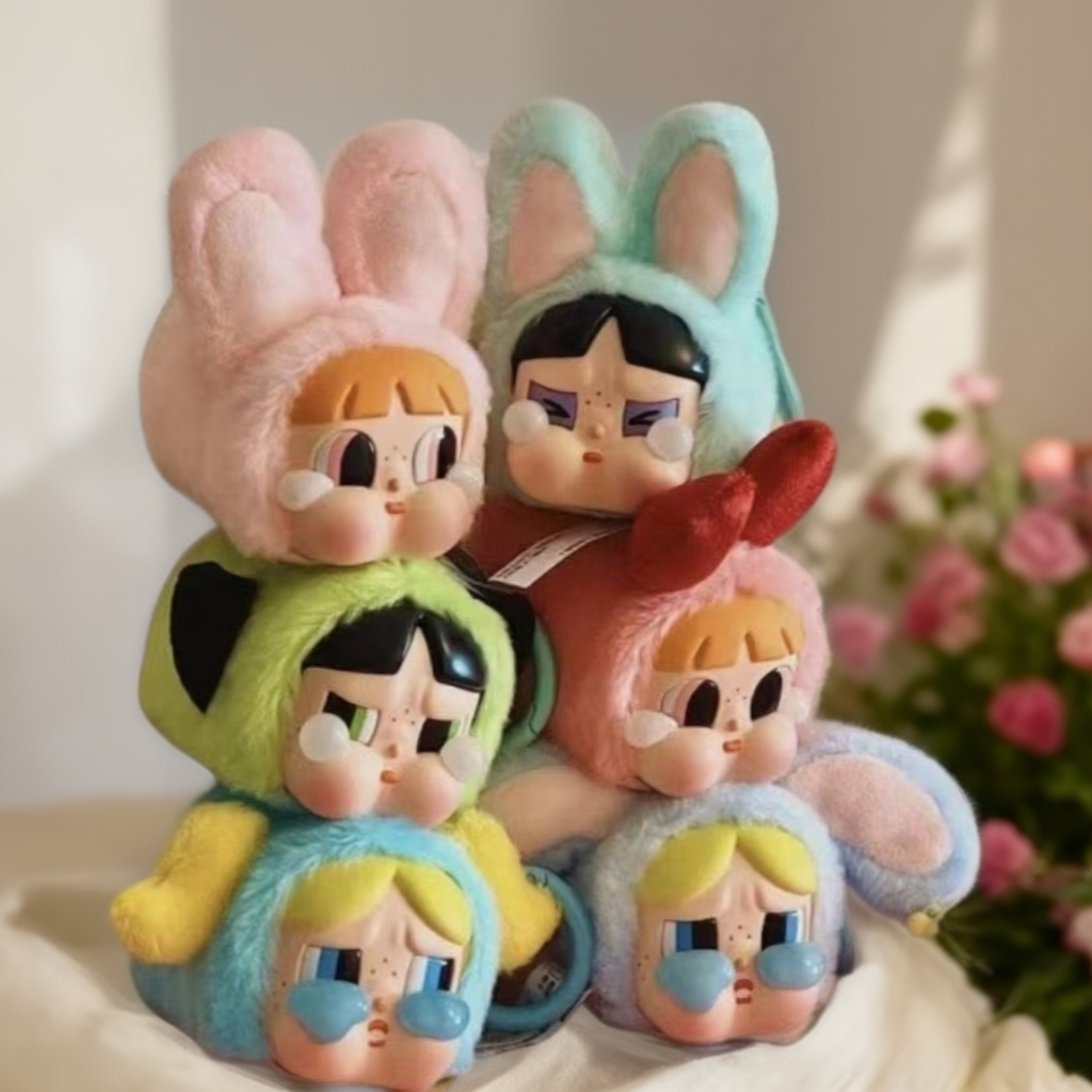 POP MART/泡泡玛特CRYBABY飞天小女警7代搪胶脸毛绒盲盒挂件