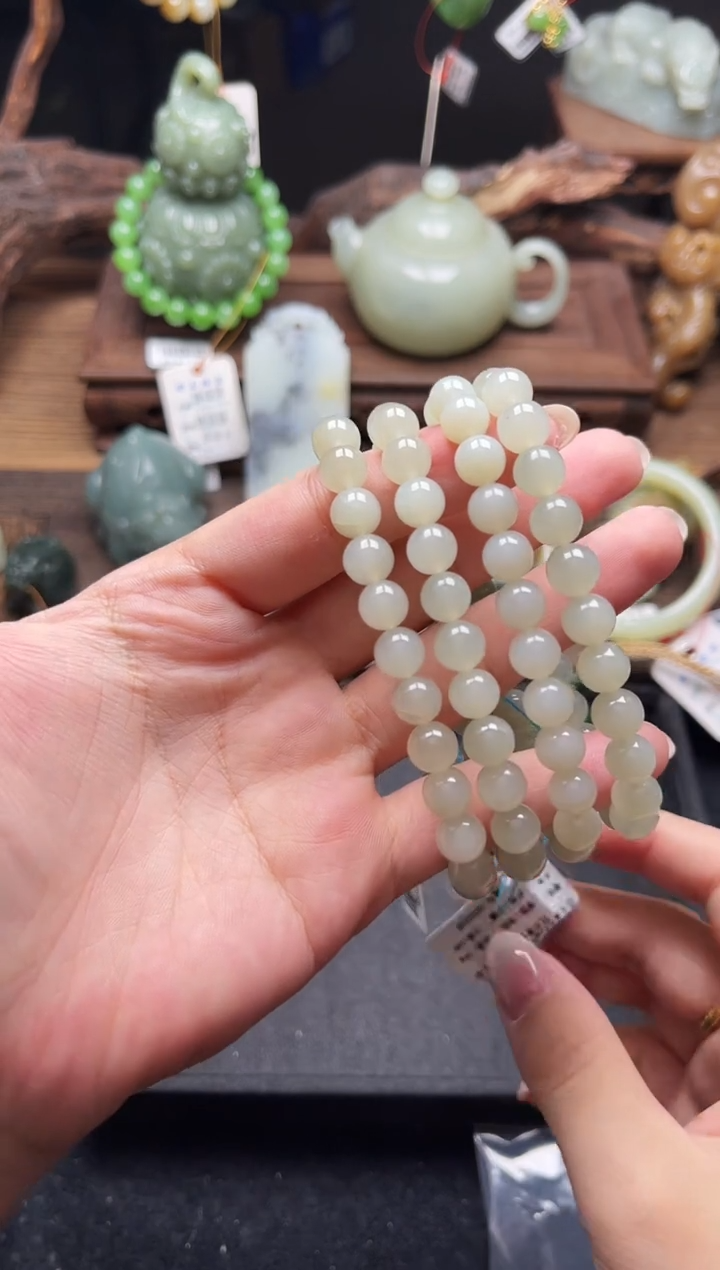 手串未镶嵌和田玉以*节卡8且末青白 圆珠 有瑕疵多样性发一