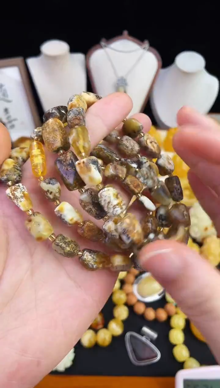 琥珀未镶嵌珠宝奇石柒月