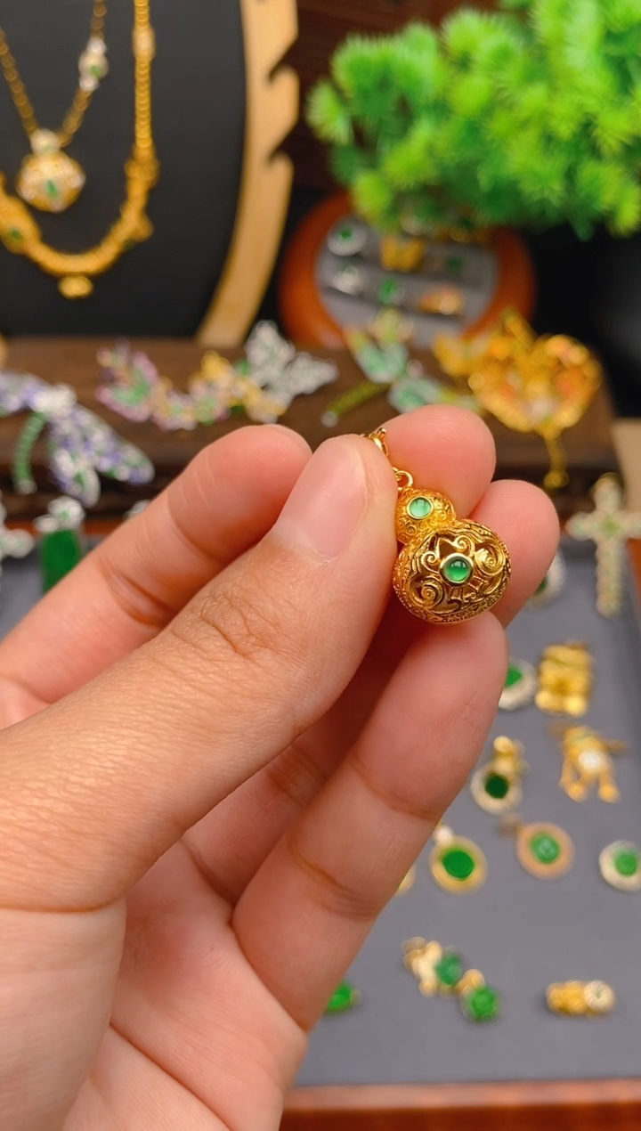 【闪购商品】翡翠吊坠(不含链)银S925镶嵌花丝葫芦