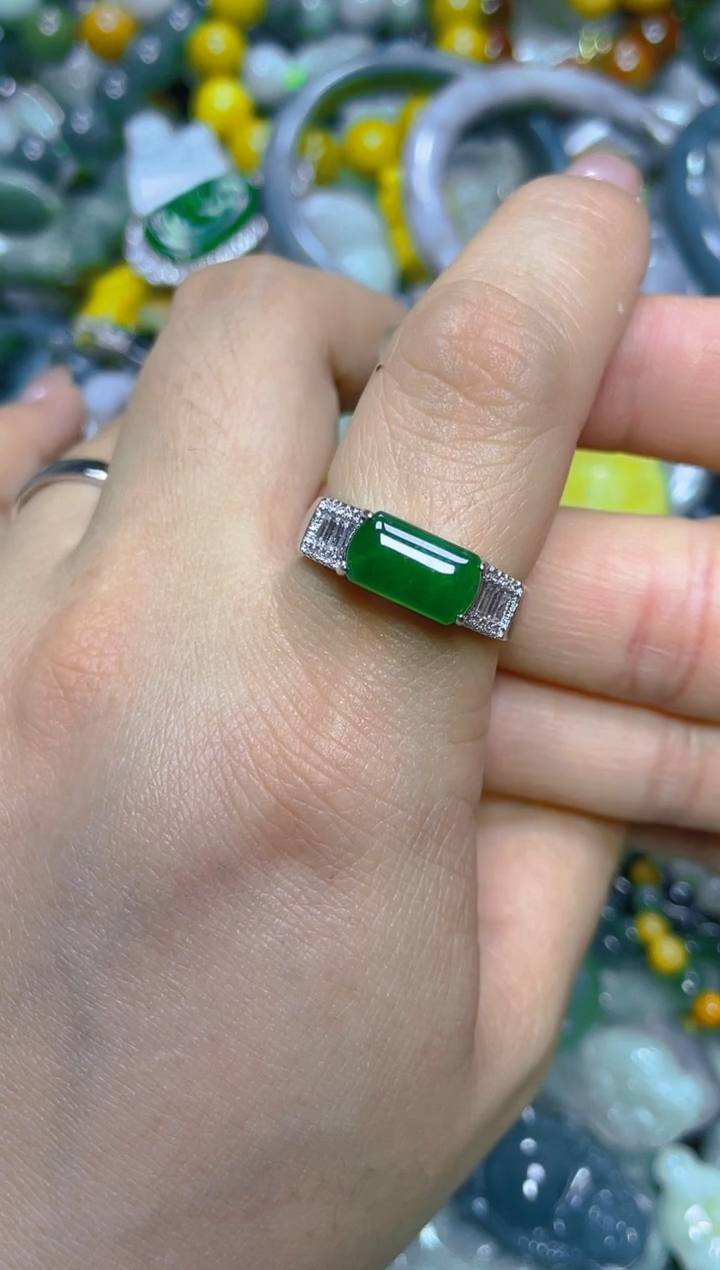 颈饰未镶嵌翡翠/H/翡翠A货，一件也是批发价