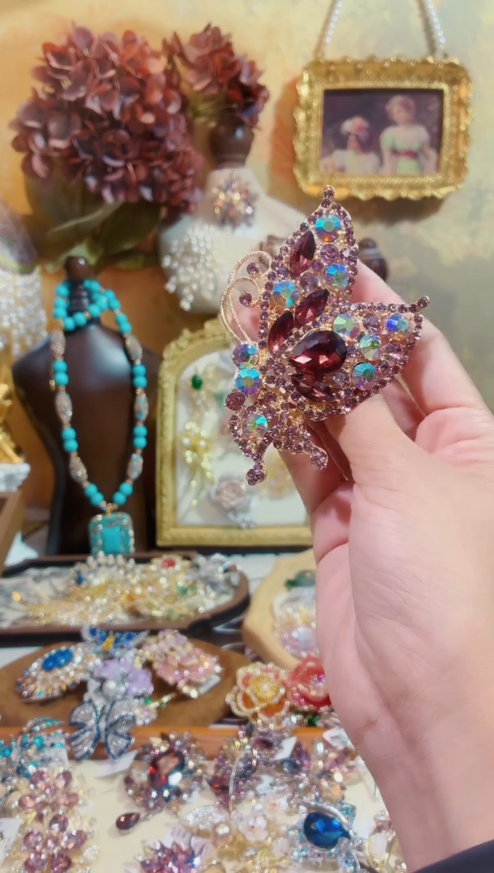 合成立方氧化锆铜合金多彩蝶