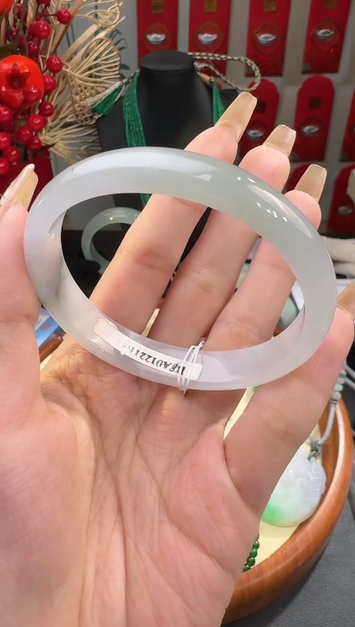 【闪购商品】翡翠手镯未镶嵌手镯