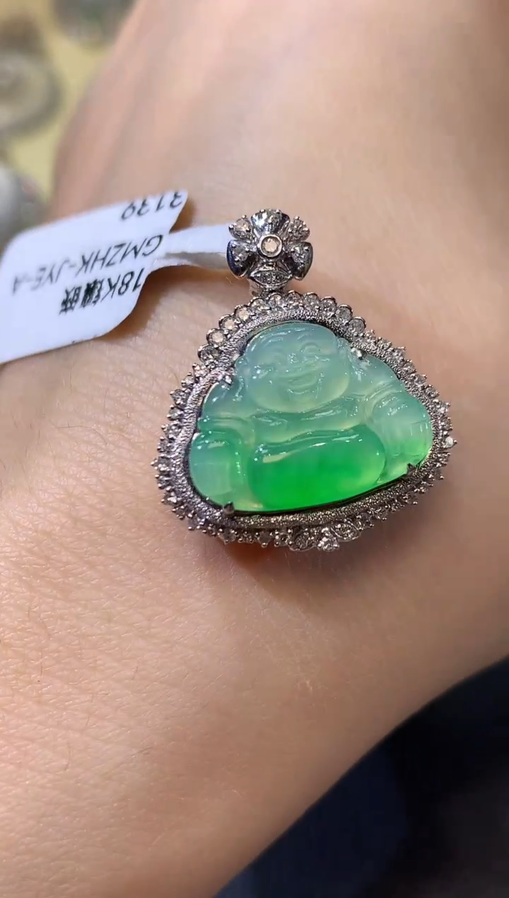 【闪购商品】翡翠吊坠(不含链)18K金镶嵌D25