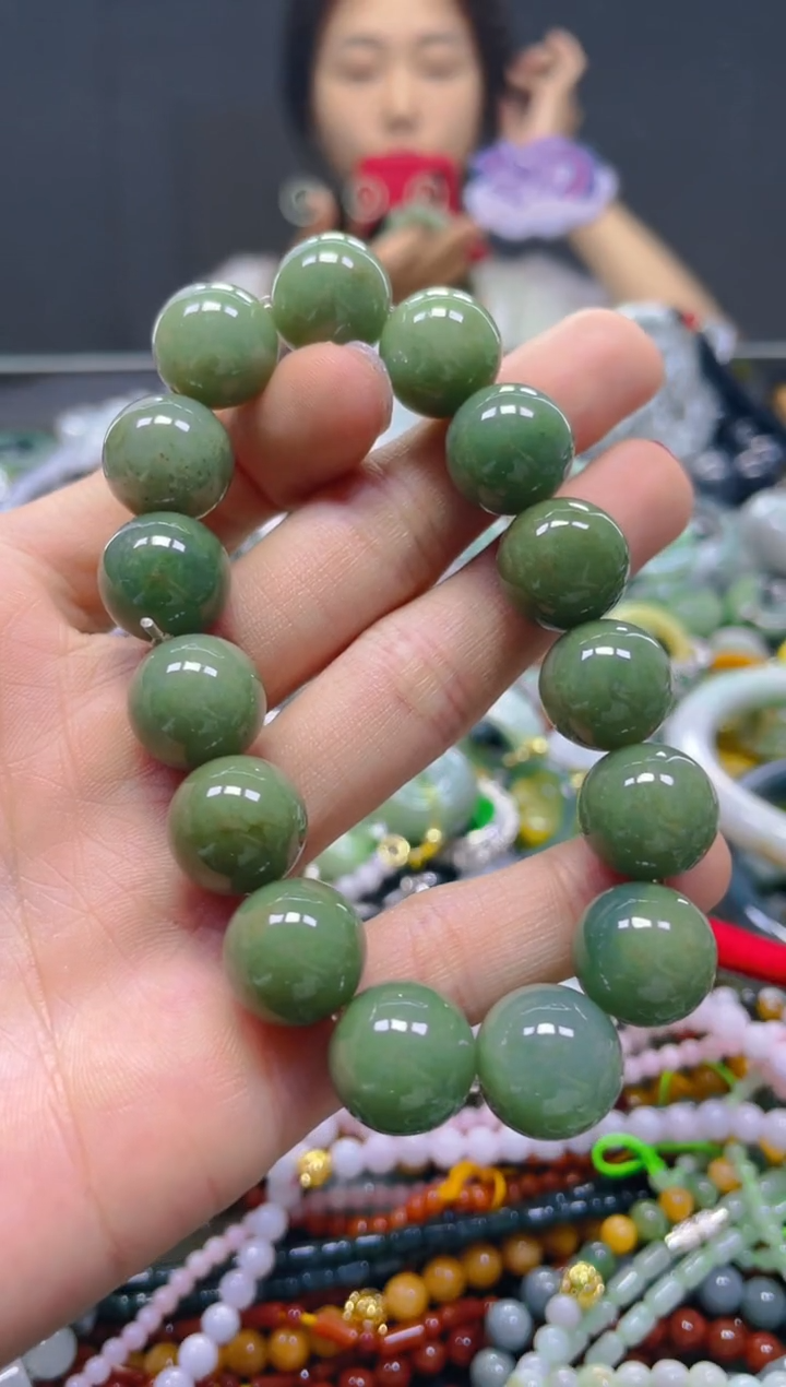 颈饰未镶嵌翡翠13MM/T/翡翠A货，一件也是批发价