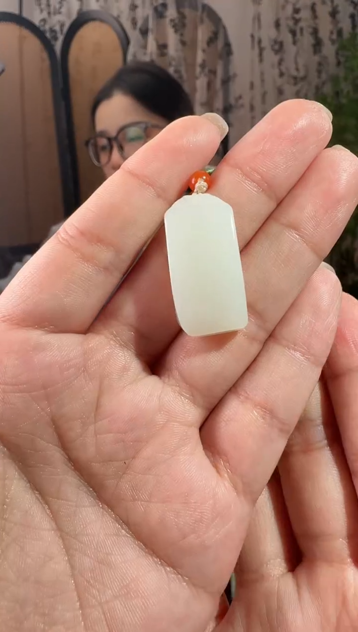 颈饰未镶嵌和田玉无事牌