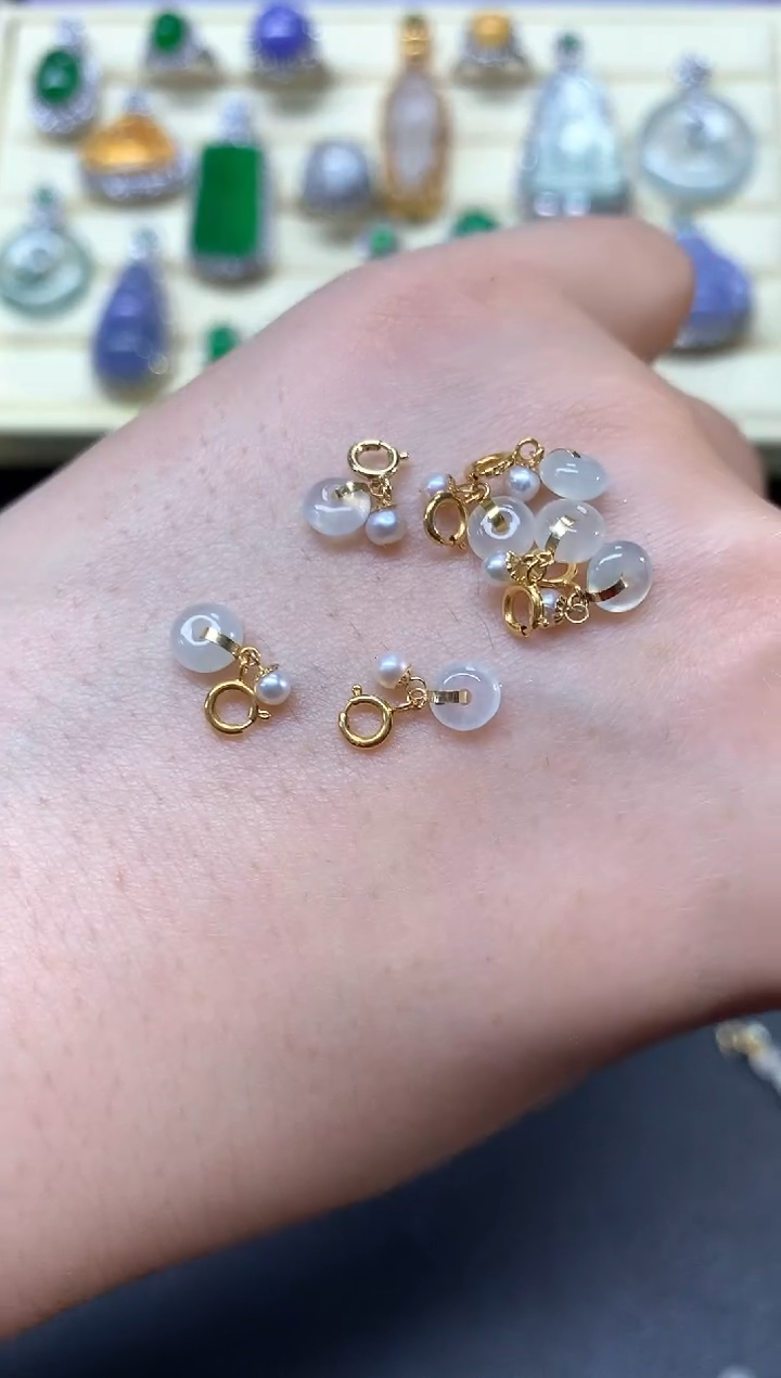 【闪购商品】翡翠吊坠(不含链)18K金镶嵌多样性发其一吊坠|150