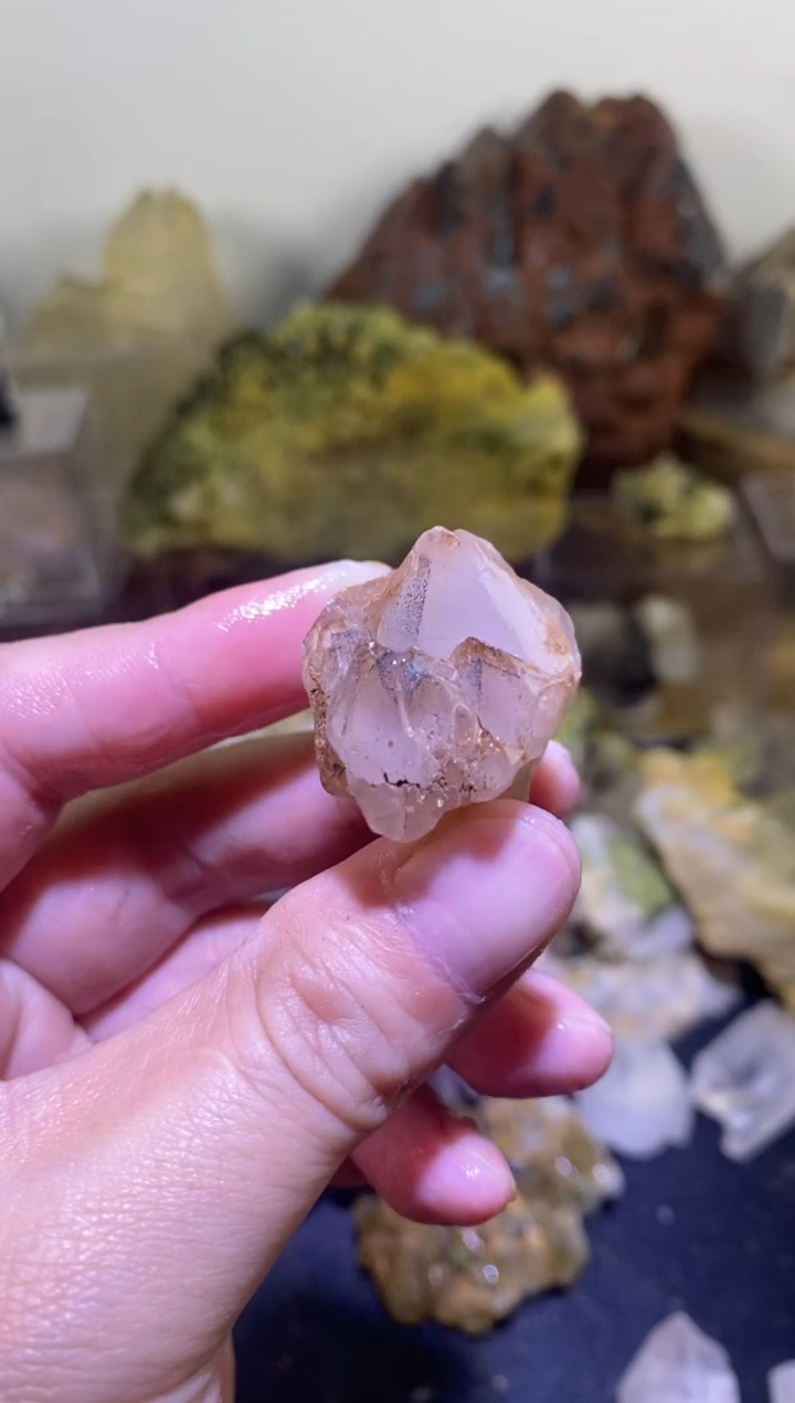 未镶嵌珠宝半成品水晶77号四川超七花园水晶原石