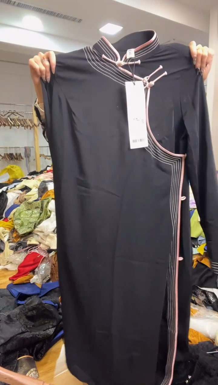 M码       115斤    裙子 无腰带