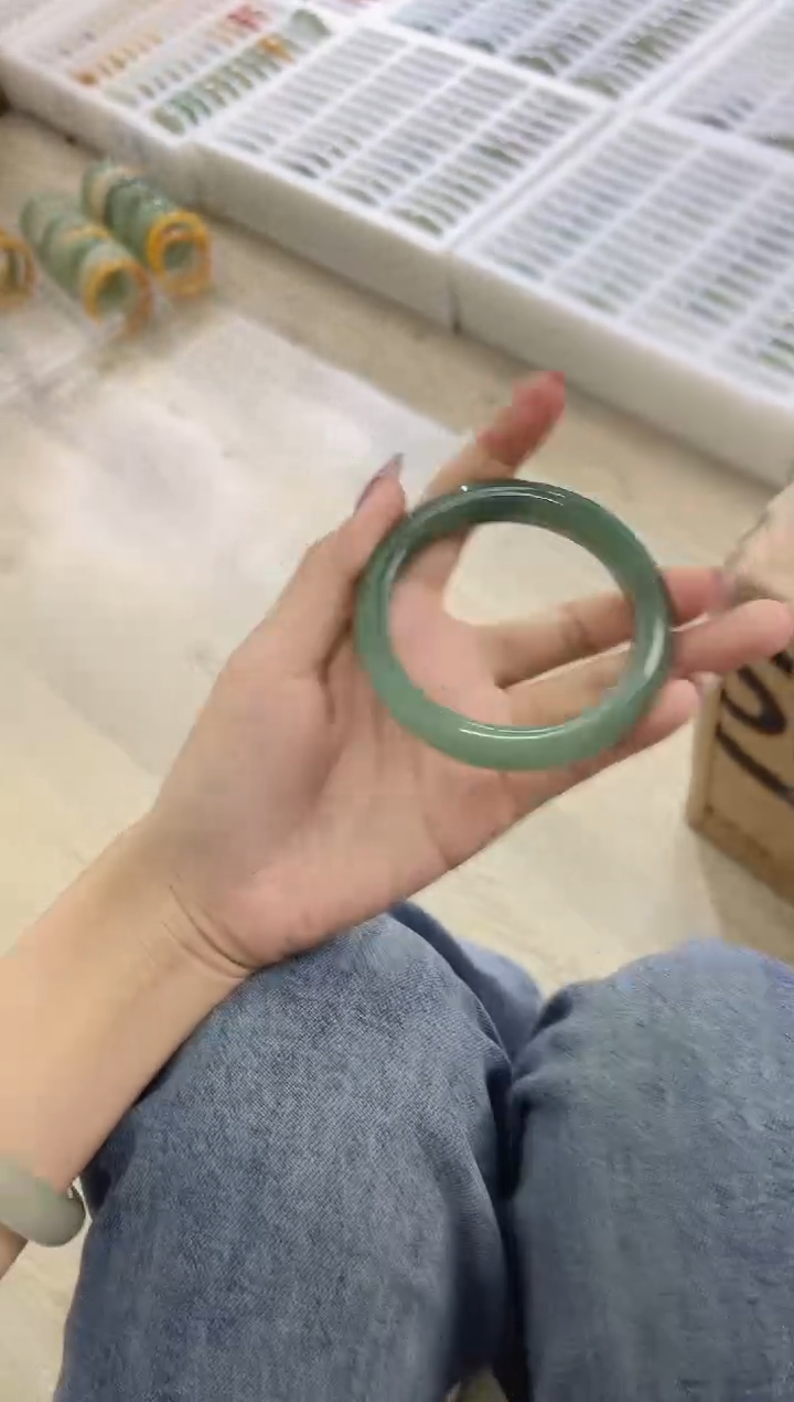 未镶嵌手镯石英质玉106-57D