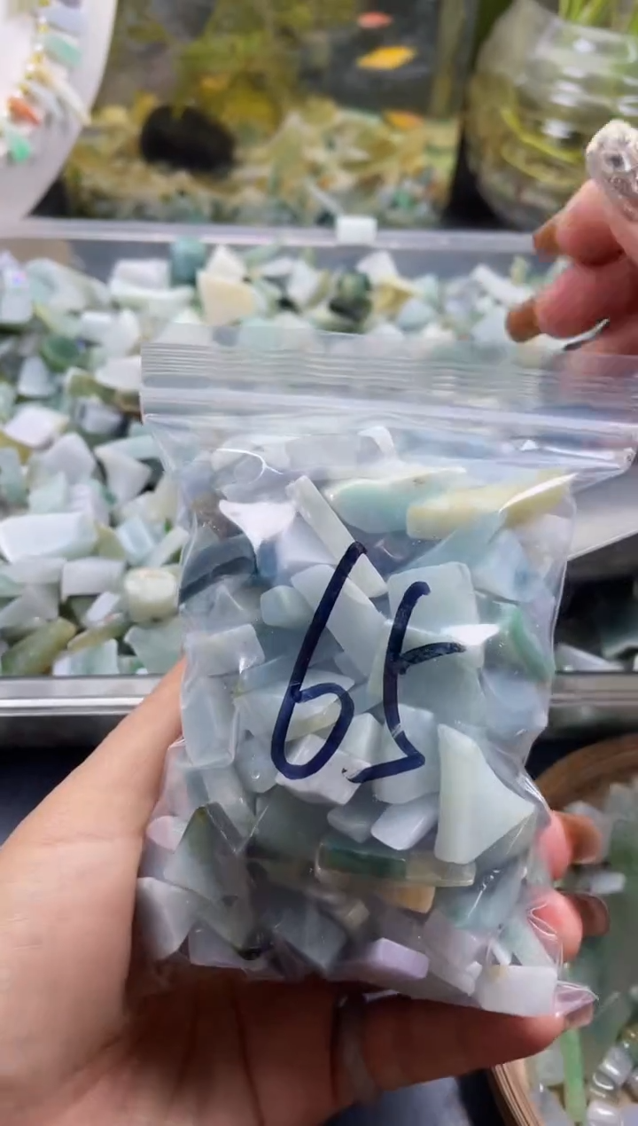 配石翡翠天然翡翠小号500克65