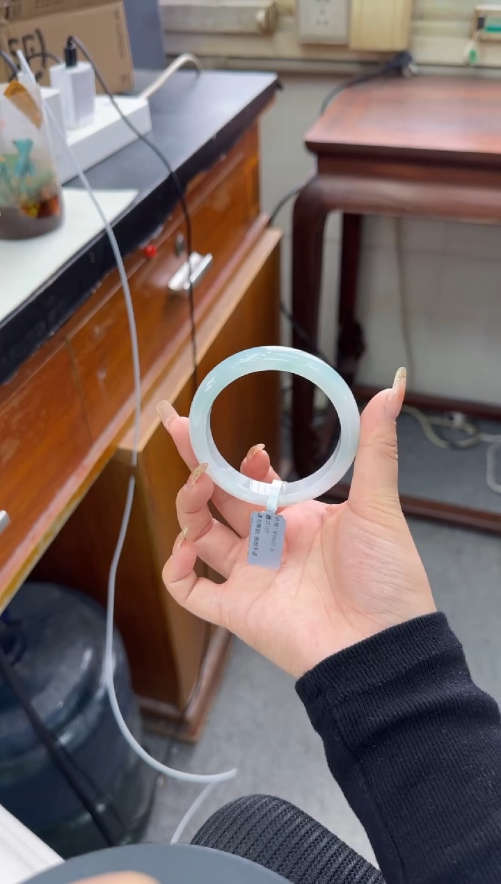 【闪购商品】翡翠手镯未镶嵌翡翠手镯