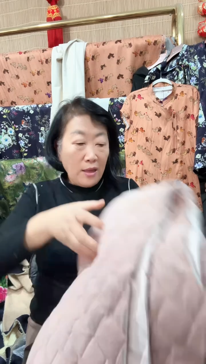 薄款女士浅粉色棉裤裁片一条（不带腰布，残无售后）