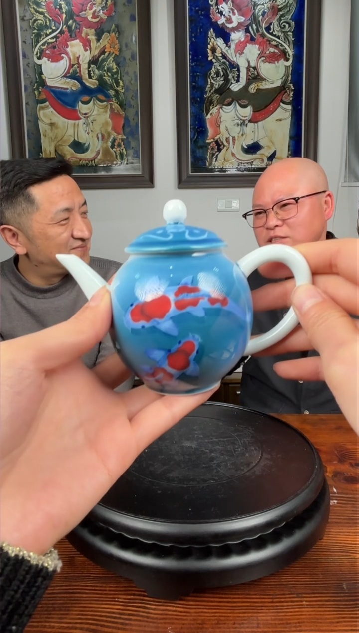 【闪购商品】壶B26【人间瓷画】《刘金明》