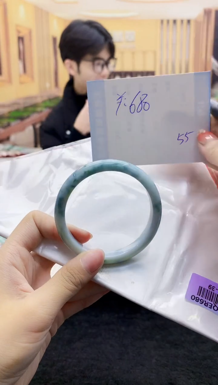 【闪购商品】翡翠手镯未镶嵌     H16-39