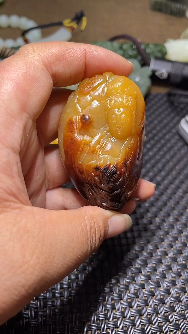 未镶嵌和田玉把件1