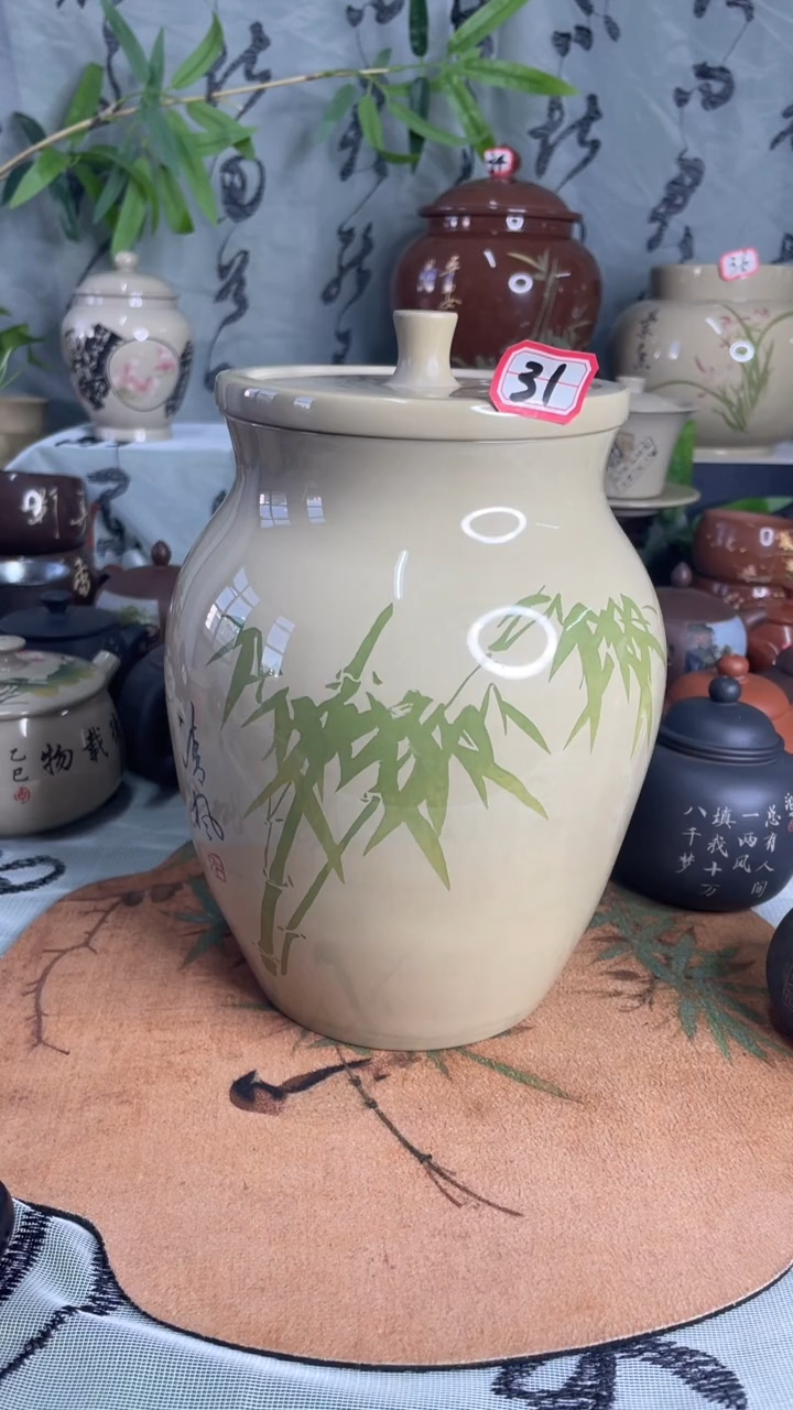 ?***?建水紫陶白泥亮光刻填散茶罐