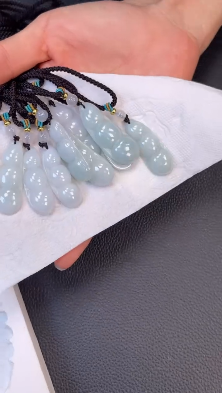 颈饰未镶嵌翡翠1福豆多样性发一