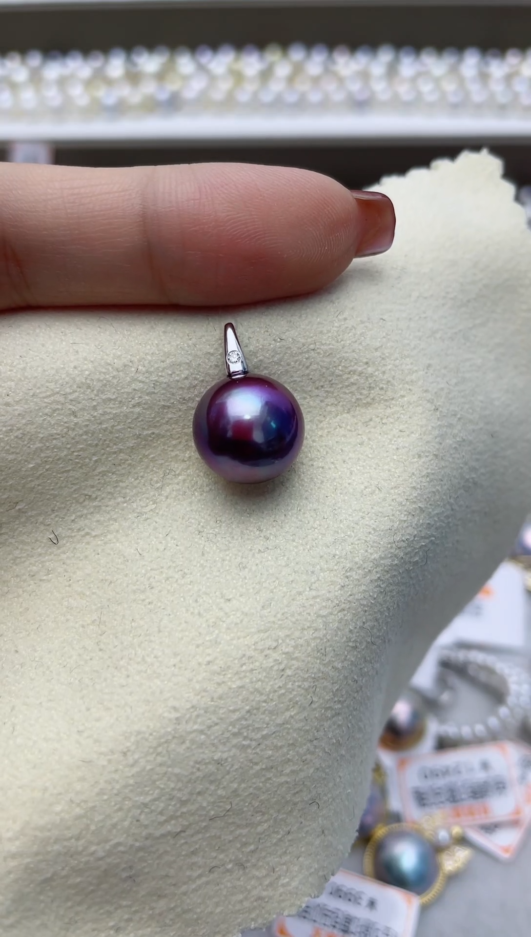 【闪购商品】淡水珍珠颈饰18K金镶嵌W82