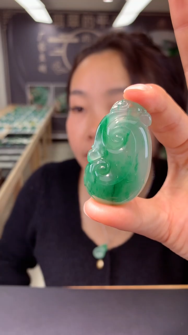 【闪购商品】石英质玉手镯未镶嵌拍一