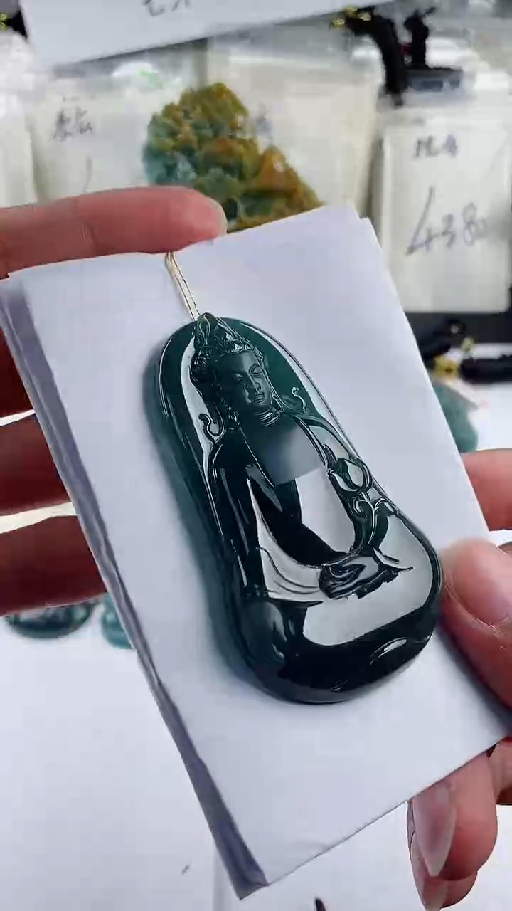 【闪购商品】翡翠颈饰未镶嵌