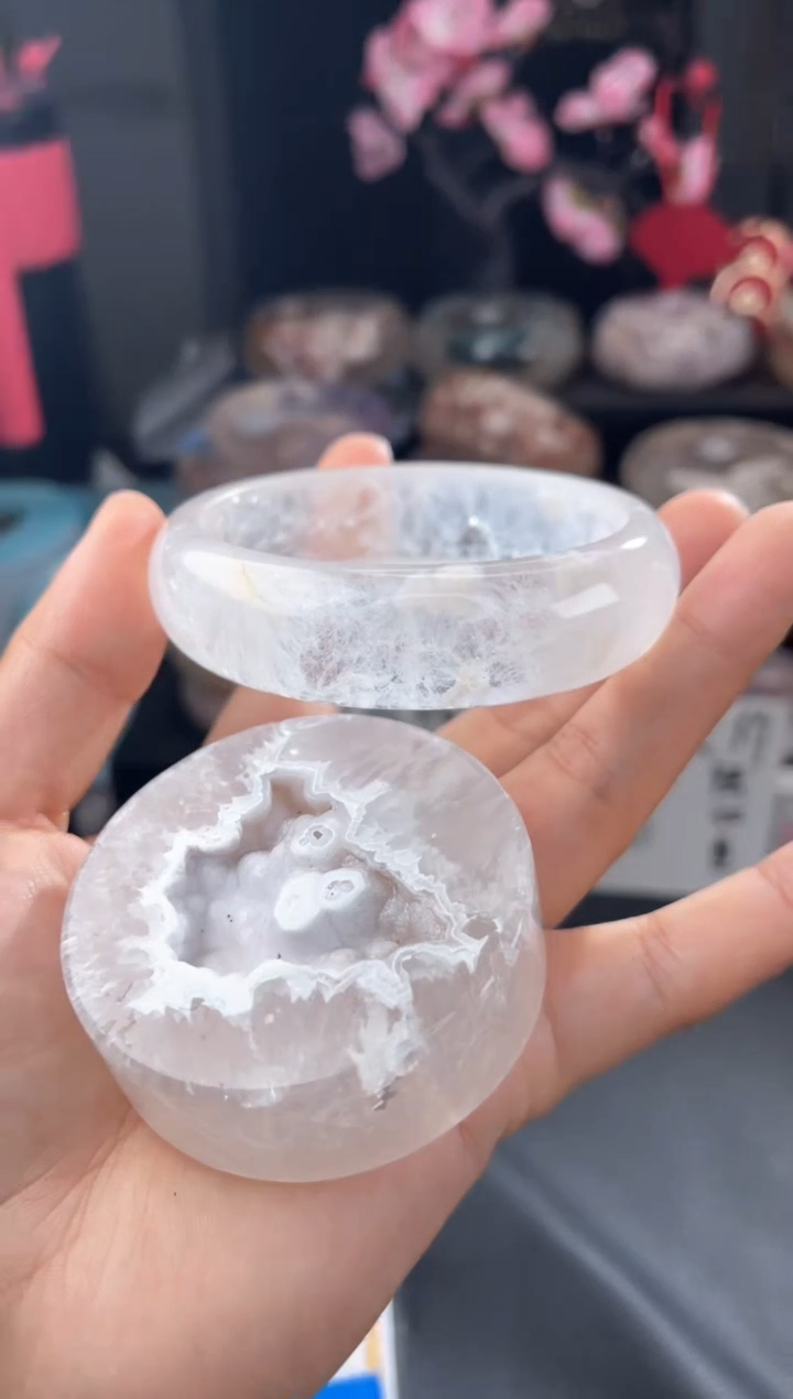 【闪购商品】石英质玉手镯未镶嵌60