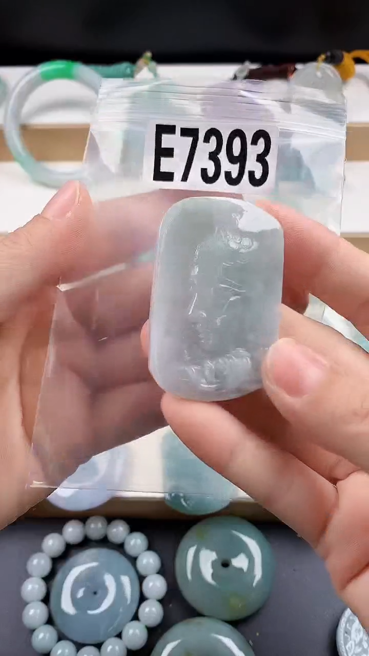 颈饰未镶嵌翡翠天然翡翠吊坠挂件