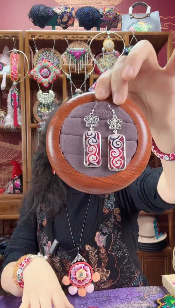 刺绣耳环43甜甜家