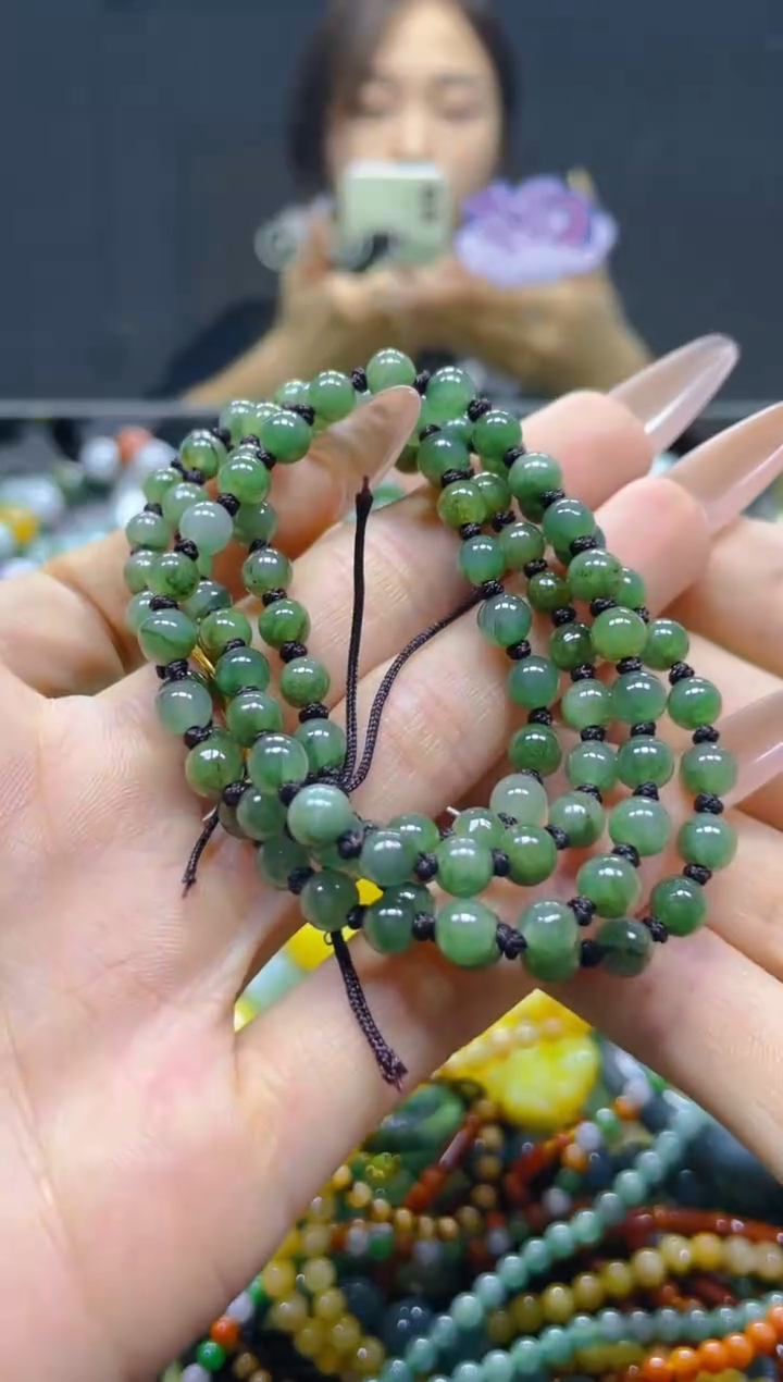 翡翠未镶嵌颈饰5MM/M/翡翠A货，一件也是批发价