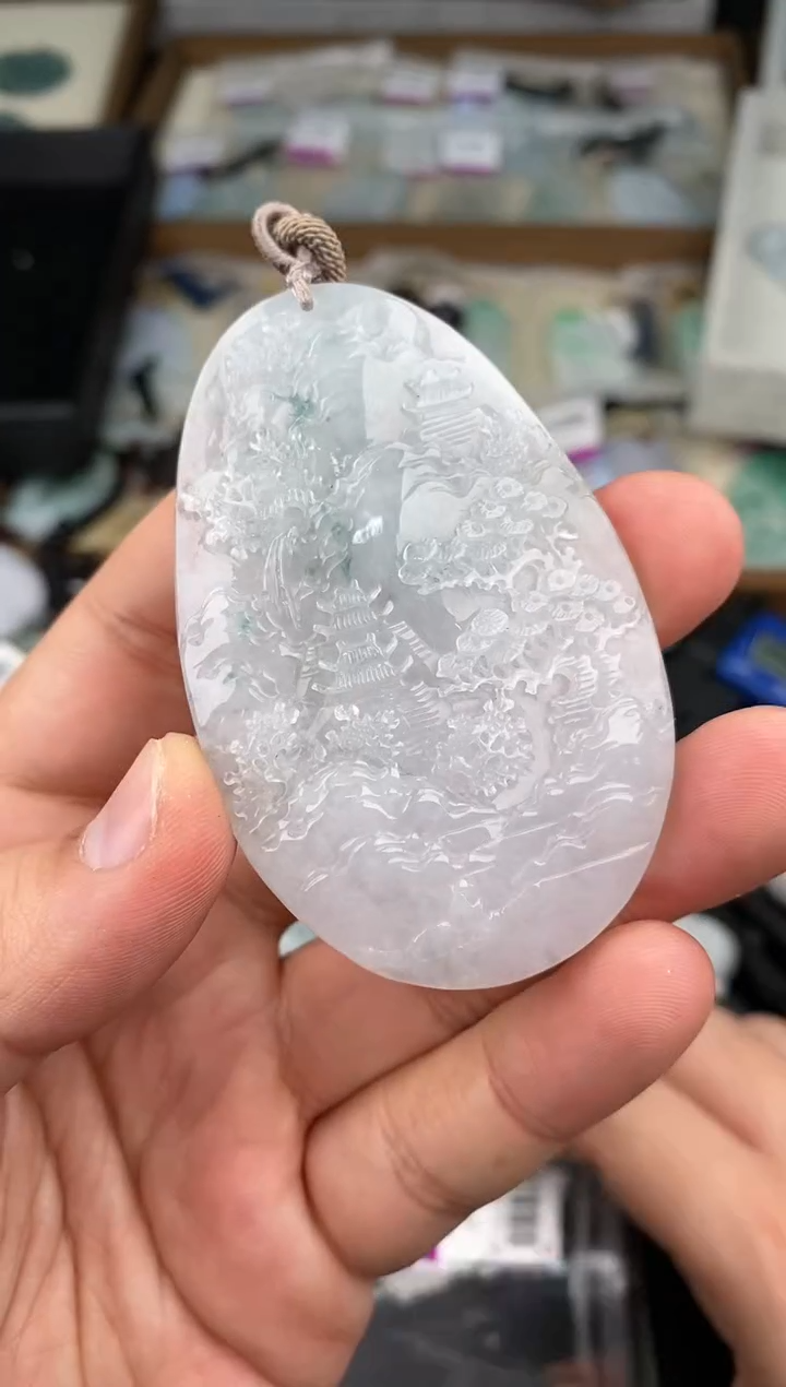 【闪购商品】翡翠颈饰未镶嵌  天然翡翠，一物一图