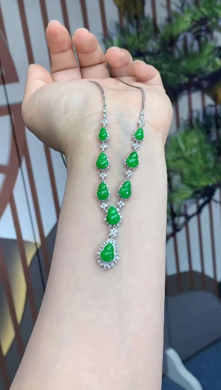 翡翠18K金镶嵌颈饰641-春日珠宝