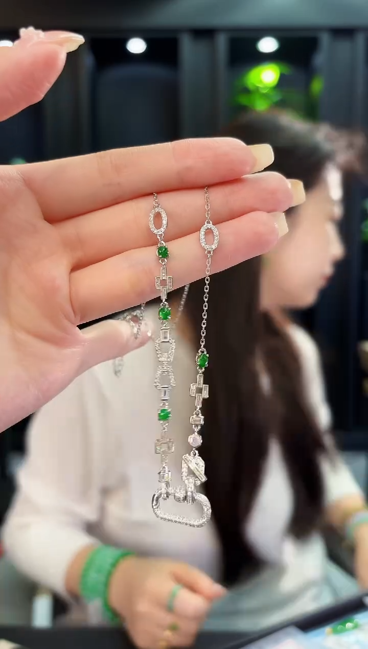 翡翠未镶嵌项链缅料A货/多样性发货/一件