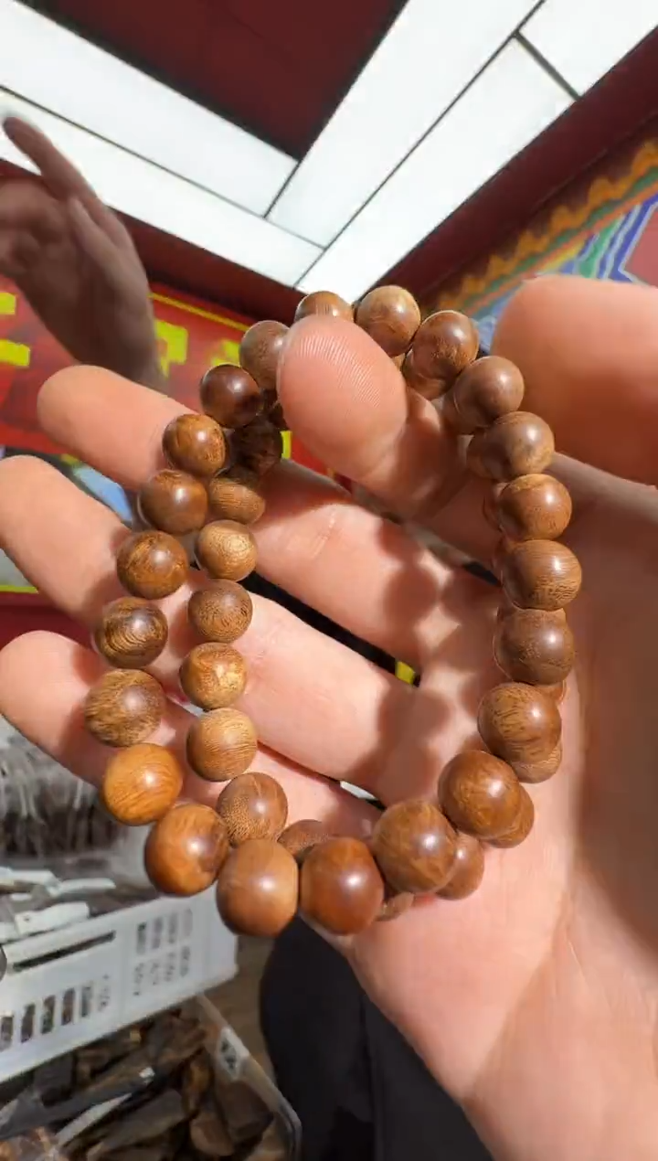 沉香手串y80香港多样性发一