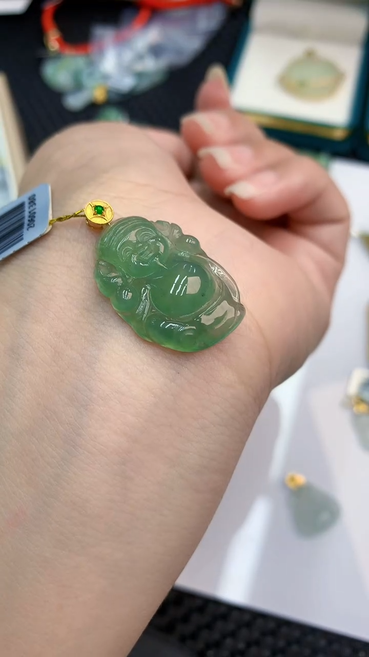 【闪购商品】翡翠颈饰18K金镶嵌            8