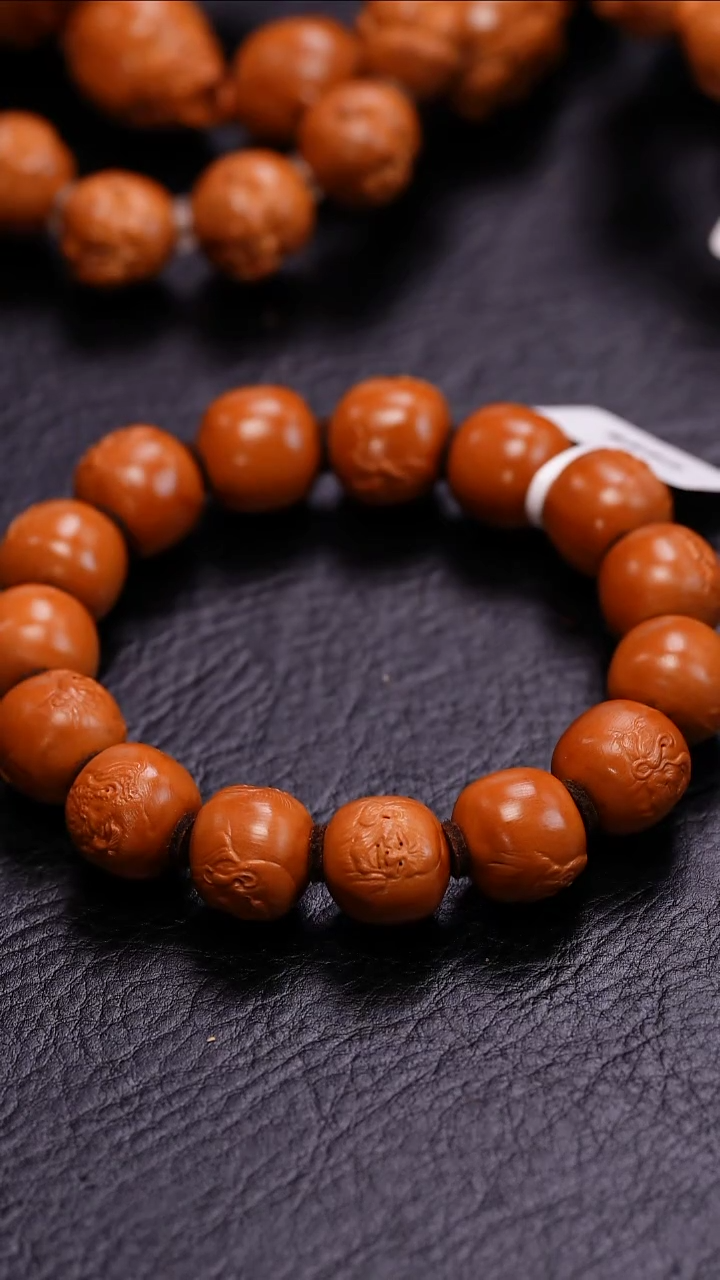 【闪购商品】橄榄核吊坠************