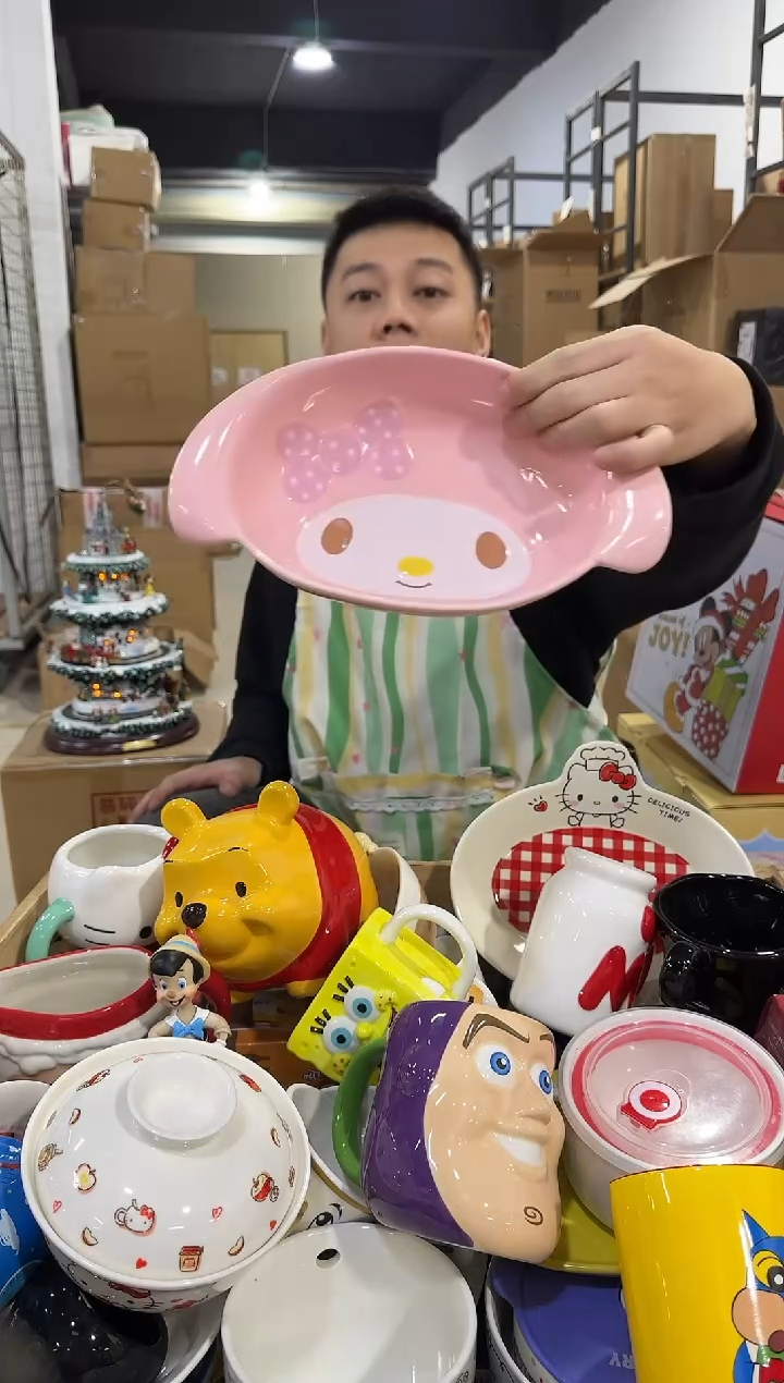 瓷片B款大号美乐蒂深碗