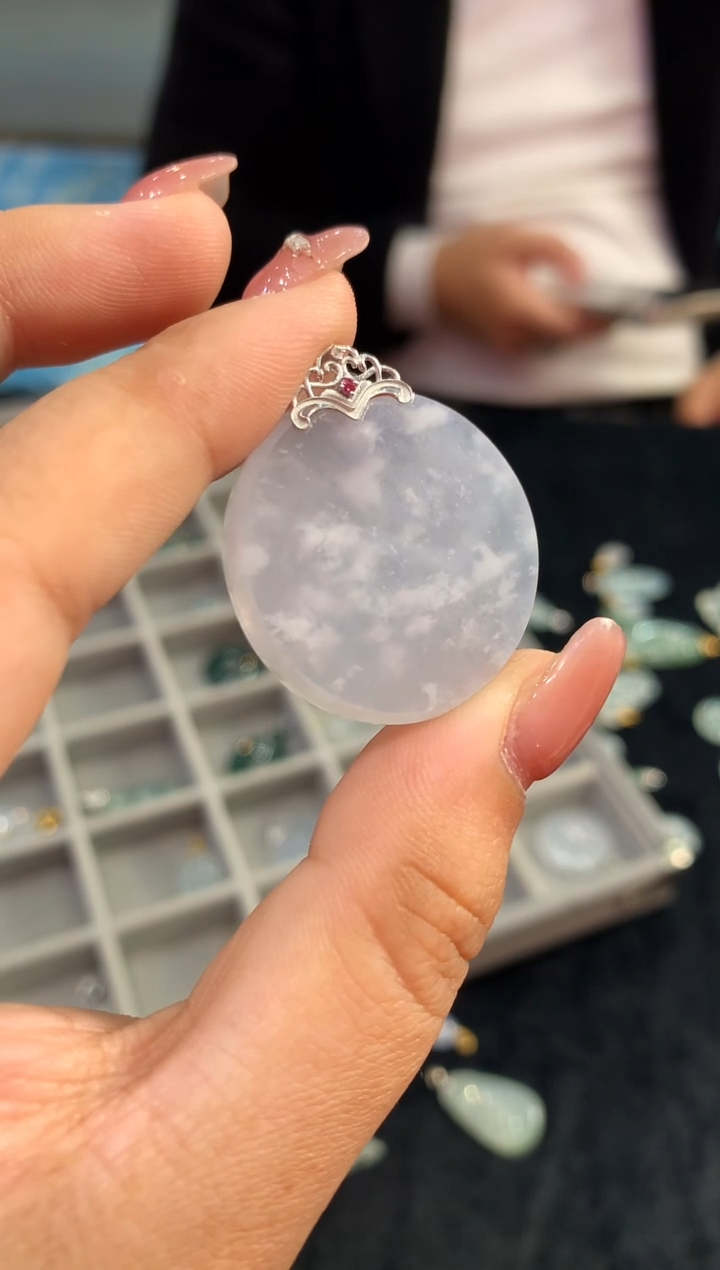 【闪购商品】翡翠吊坠(不含链)18K金镶嵌122lad