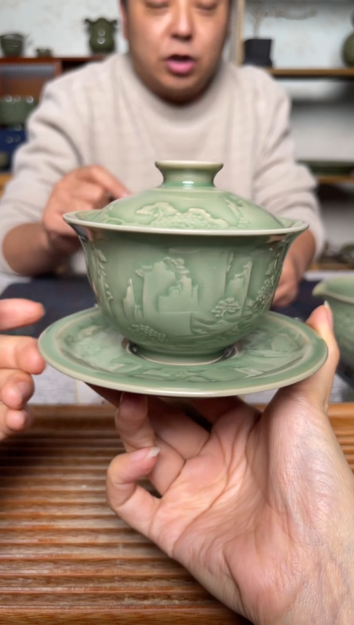 【闪购商品】其他青瓷山水三才盖碗 开片