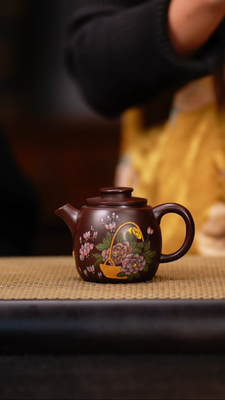 CWH61紫泥巨轮（花篮）