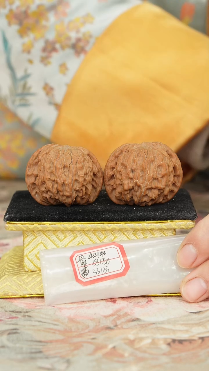 【闪购商品】文玩核桃把件磨盘