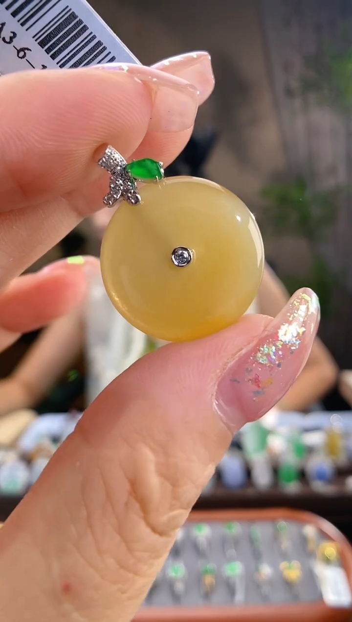 翡翠18K金镶嵌吊坠(不含链)黄翡平安扣