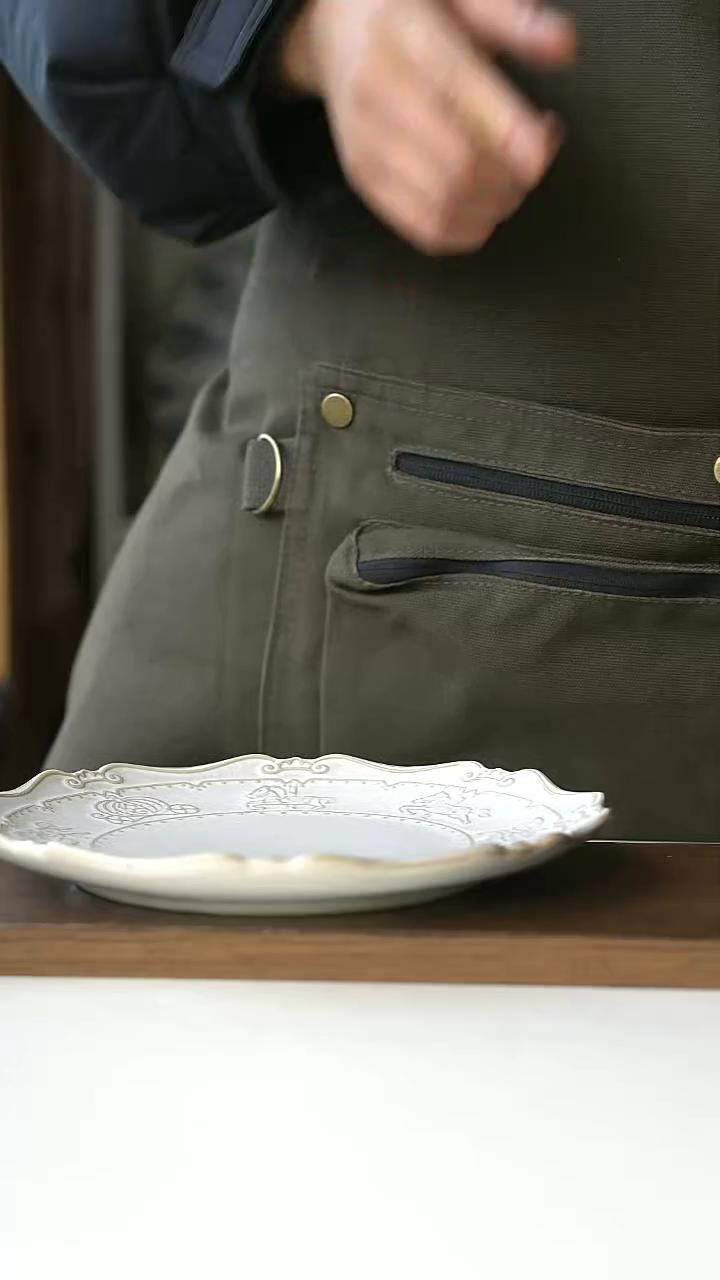 【闪购商品】玻璃木马早餐盘微瑕20cm@4-2@