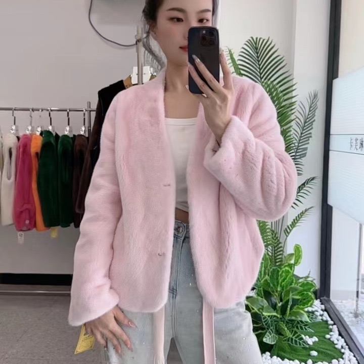 女貂 v领时尚保暖外套