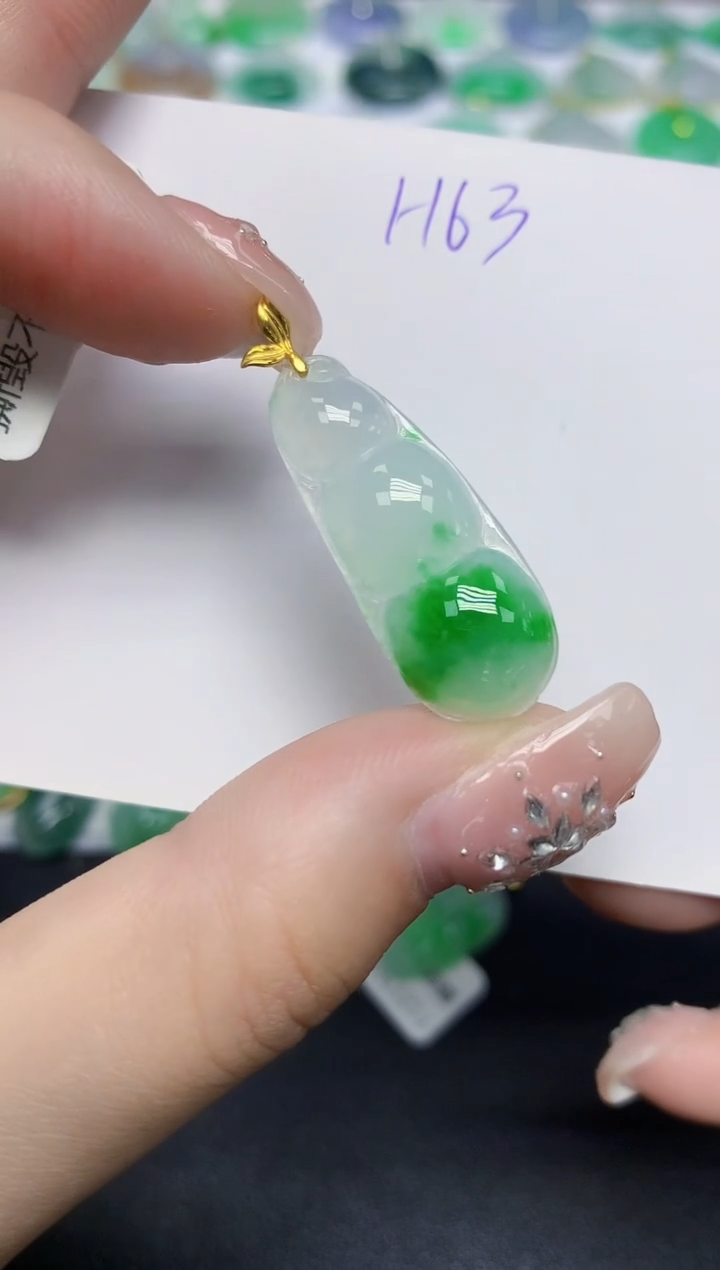 颈饰18K金镶嵌翡翠天然缅甸翡翠A货翡翠百元以上9元证书费自理