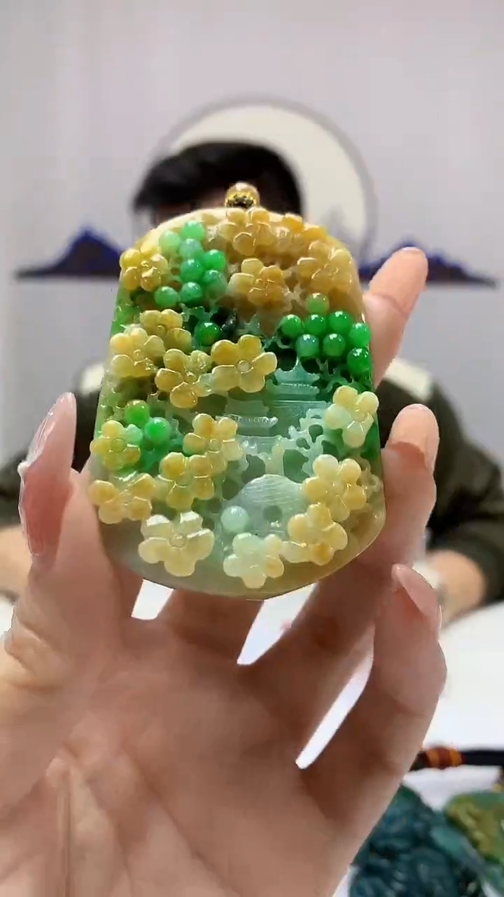 【闪购商品】定制翡翠未镶嵌5152DD-毛货挂件123