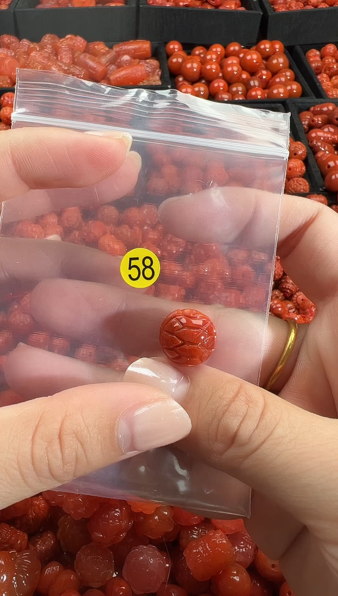 颈饰未镶嵌南红玛瑙1