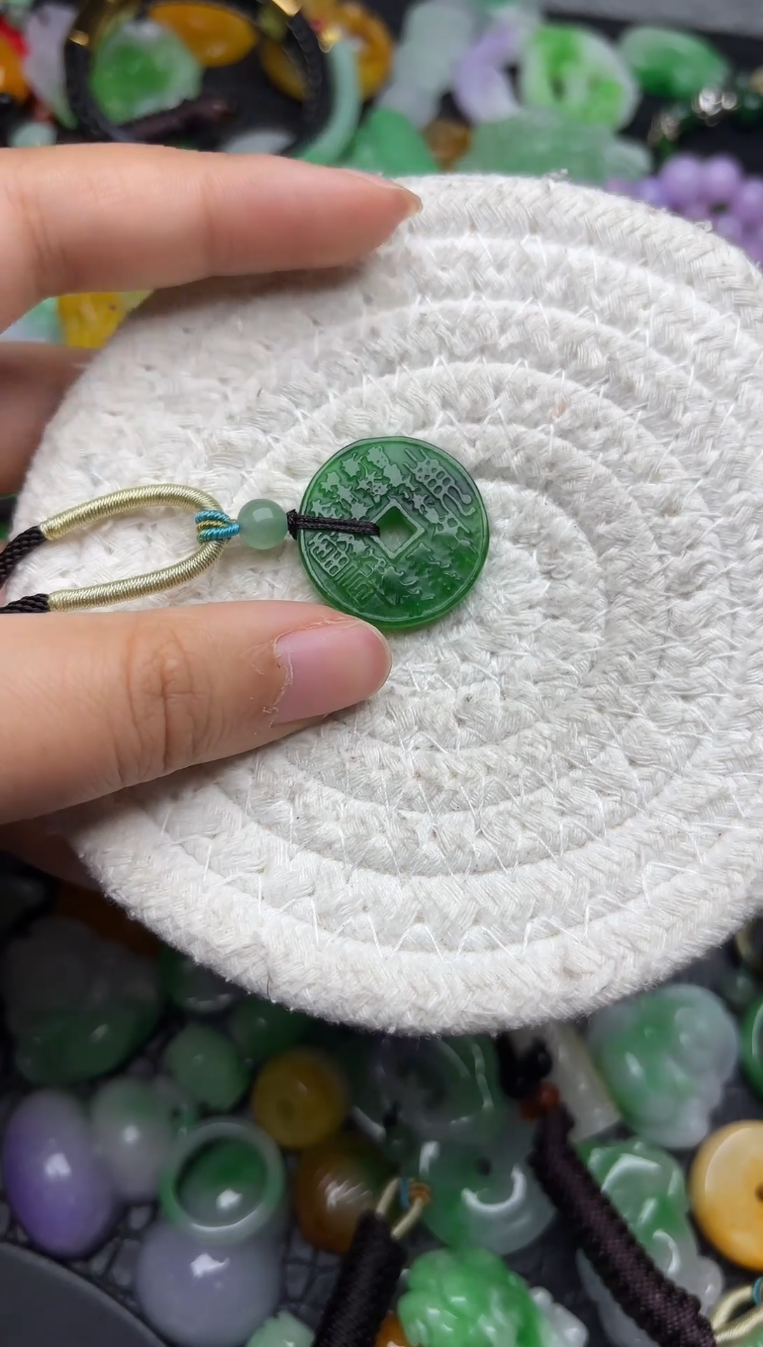 颈饰未镶嵌翡翠缅甸翡翠吊坠