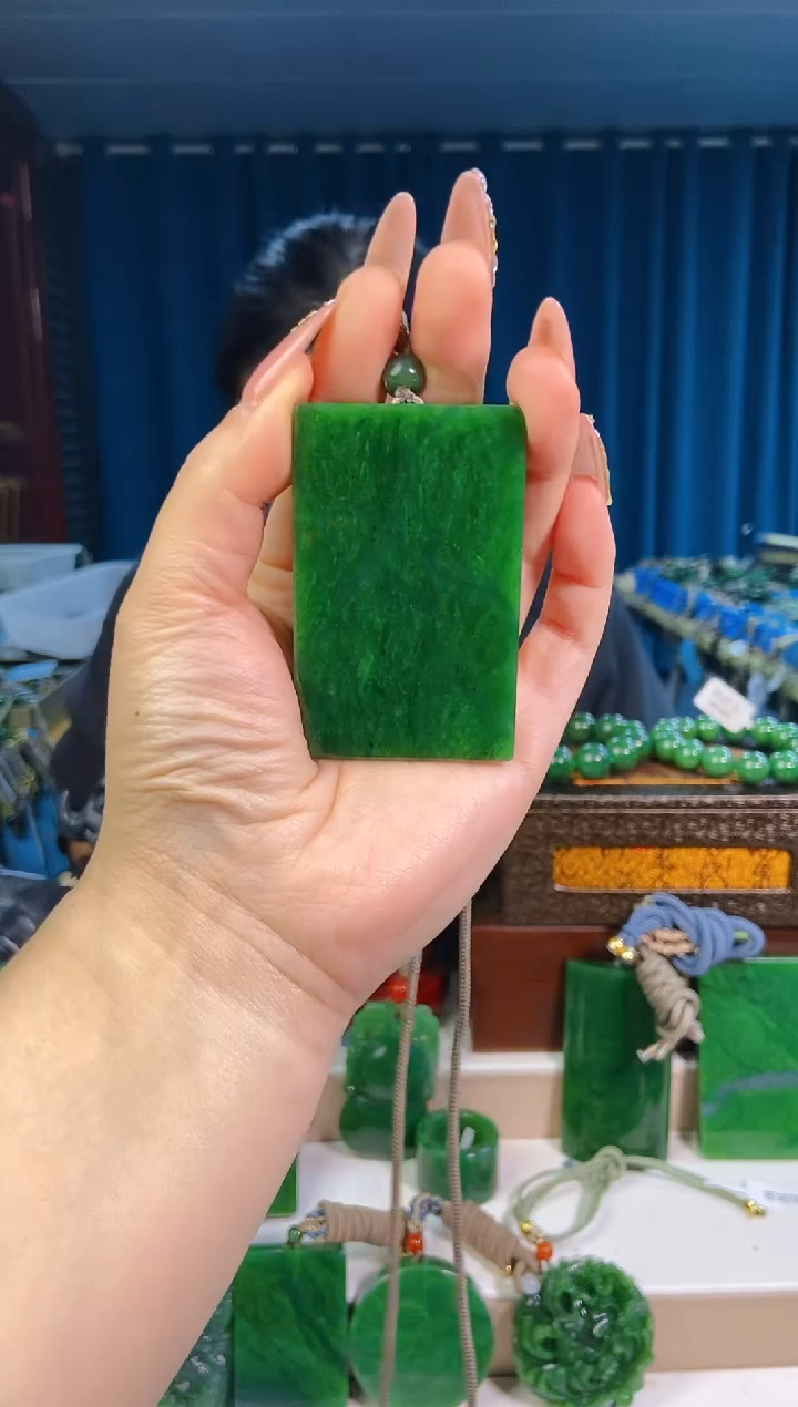 【闪购商品】和田玉挂件未镶嵌1