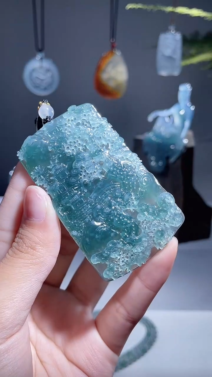 颈饰未镶嵌翡翠山水